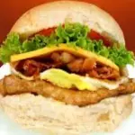 Peito salada bacon
