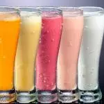 Jugo natural en leche
