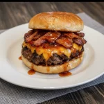 ONION BACON SMASH + PAPAS