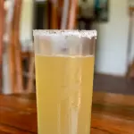 Michelada cerveza nacional