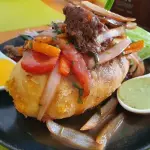 Papa Rellena con Lomito