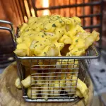 Papas a la francesa con queso