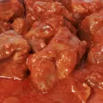 Carne con tomate