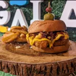 La 42 Chicken Burguer