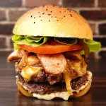 Doble Carne Chorizo Cheese Burger