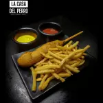 Banderilla de salchicha con papas