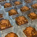 5 Brownies com cobertura