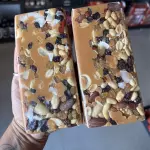 Doce de leite com castanha