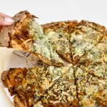 PIZZA CARNE DE PANELA E GORGONZOLA