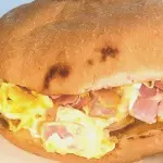 Jamón con huevo