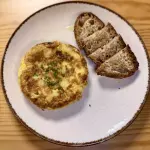 TORTILHA C/ TOSTAS