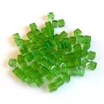 Onix color verde en forma de cubo