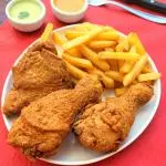3 Piezas + 1 Fritas Grandes