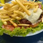 Lanche no prato Hamburguer
