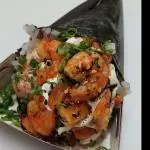 Temaki salmao camarao