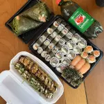 70pç + 2 temaki