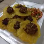 Tostones con Carne