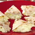 QUESADILLA BEIJINHO COM UVA