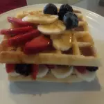 Waffles con frutos del bosque