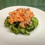 Sunomono Salmão