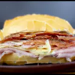 Misto quente com bacon