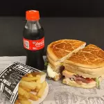 Combo P Burguer Tradicional_01