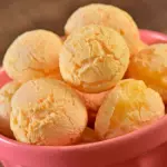 PÃO DE QUEIJO PEQUENO À CADA 100g