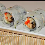 SALMON SKIN ROLL