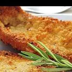 BIFE DE FRANGO A MILANESA