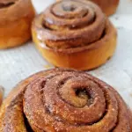 Cinnamon Roll (Par)