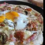 JAMON Y HUEVO
