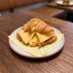 Croissant American Delight