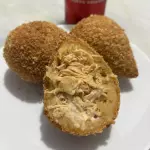 Coxinha de frango com catupiry