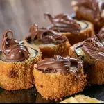 8 und Banana roll com chocolate