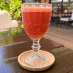 Suco de morango e laranja natural