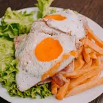 Chivito ao Plato