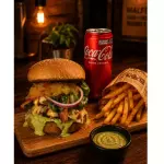 Space bull + batata rústica 🍍🍔🍟