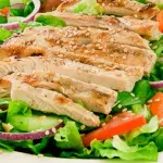 ENSALADA CON POLLO