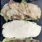 PECHUGA CON JAMÓN SERRANO