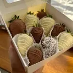 Caixa de morangos com chocolate