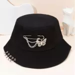 Sombrero cubo con mariposa