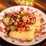 Macaxeira com Calabresa