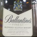 Wisky Ballantines