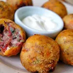 BOLINHO DE CUPIM DESFIADO (10 UNDS)