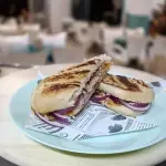 Bocadillo tortilla de papas