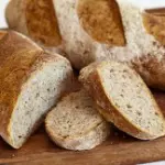 Pão completo de linhaça