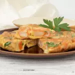 Tortilla de Mariscos.