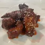 Alitas con miel picante