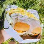 2 X BURGES + FRITAS