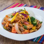 WOCK DE POLLO Y CARNE